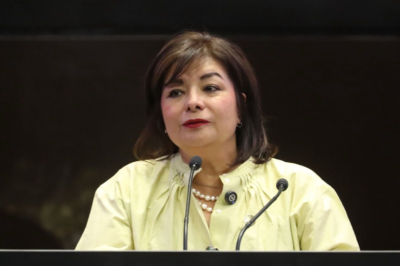 Buscan enseñar finanzas desde la escuela para evitar deudas