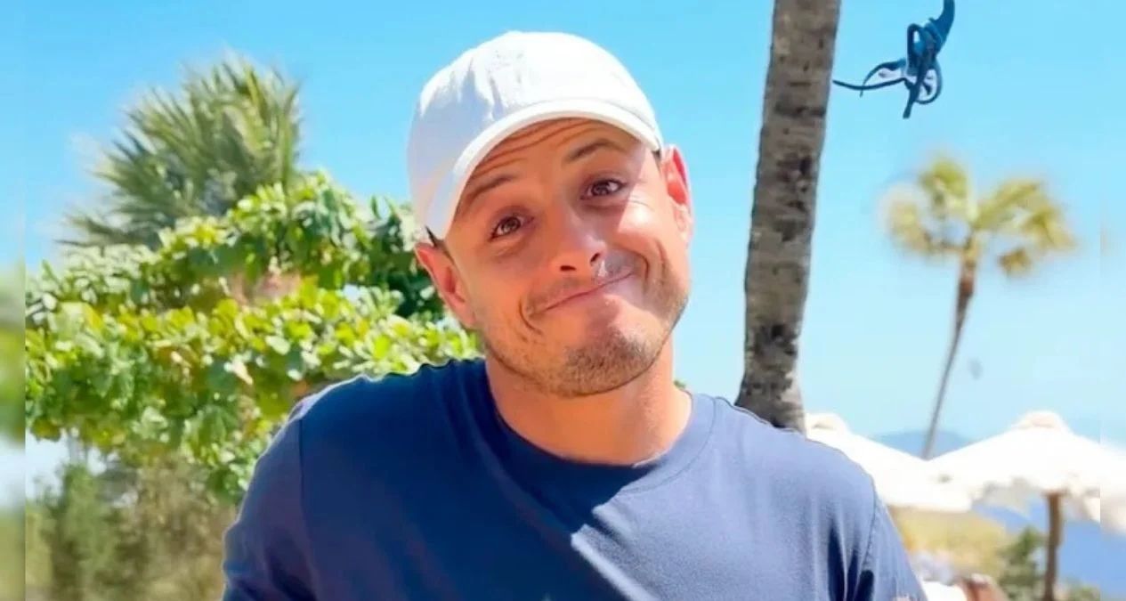 Chicharito descarta retiro profesional a los 37 años mediante anuncio en TikTok