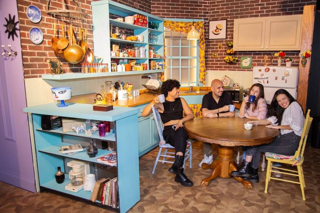 Friends llega a CDMX: sets originales, vestuarios y selfies en Central Perk