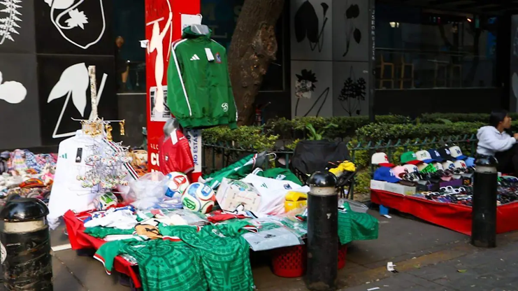 Mundial 2026: piratería ‘golea’ a las autoridades y desborda operativos en la CDMX